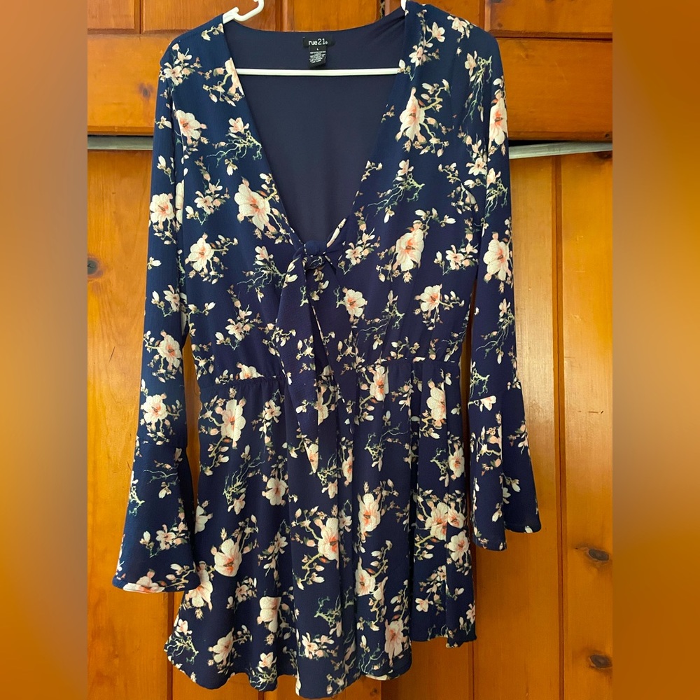 Rue21 Floral Romper Size L